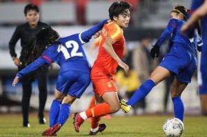  曼城女足实现联赛三连冠伟业  